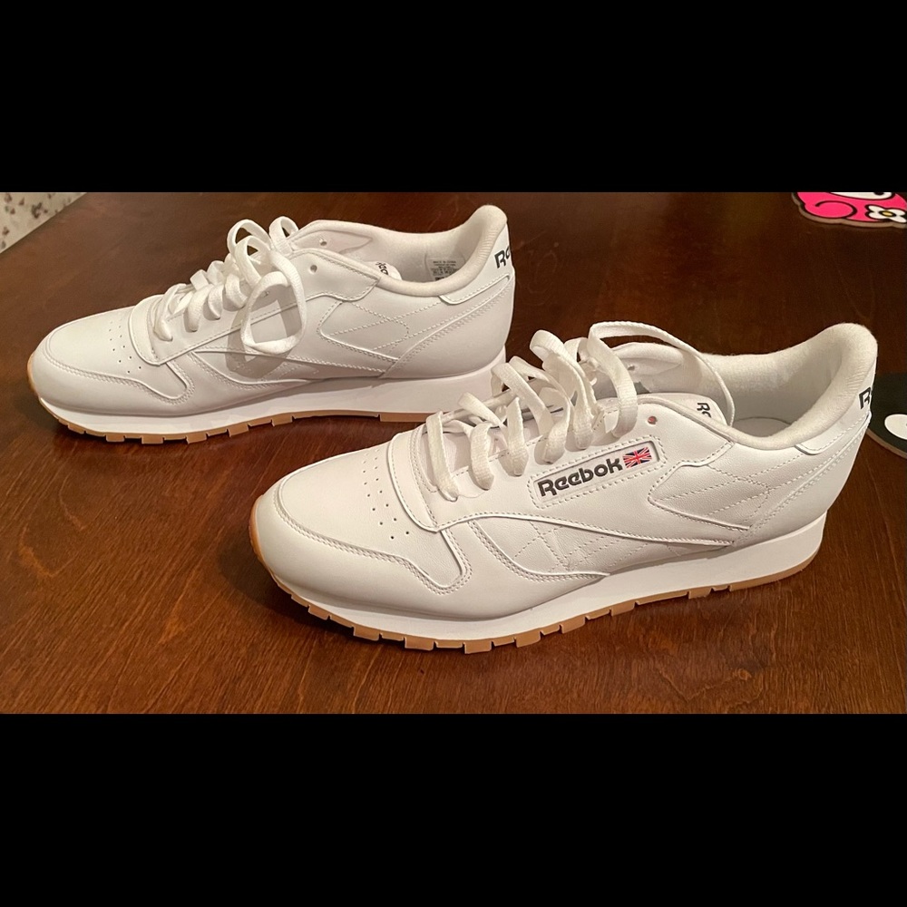 Men’s Reebok Classic leather shoes size 10